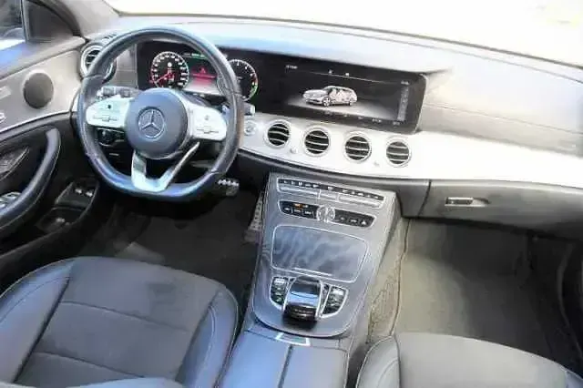 Gebraucht Mercedes E300 AMG line 194 PS (142 kW) 2020 Weiß Limousine