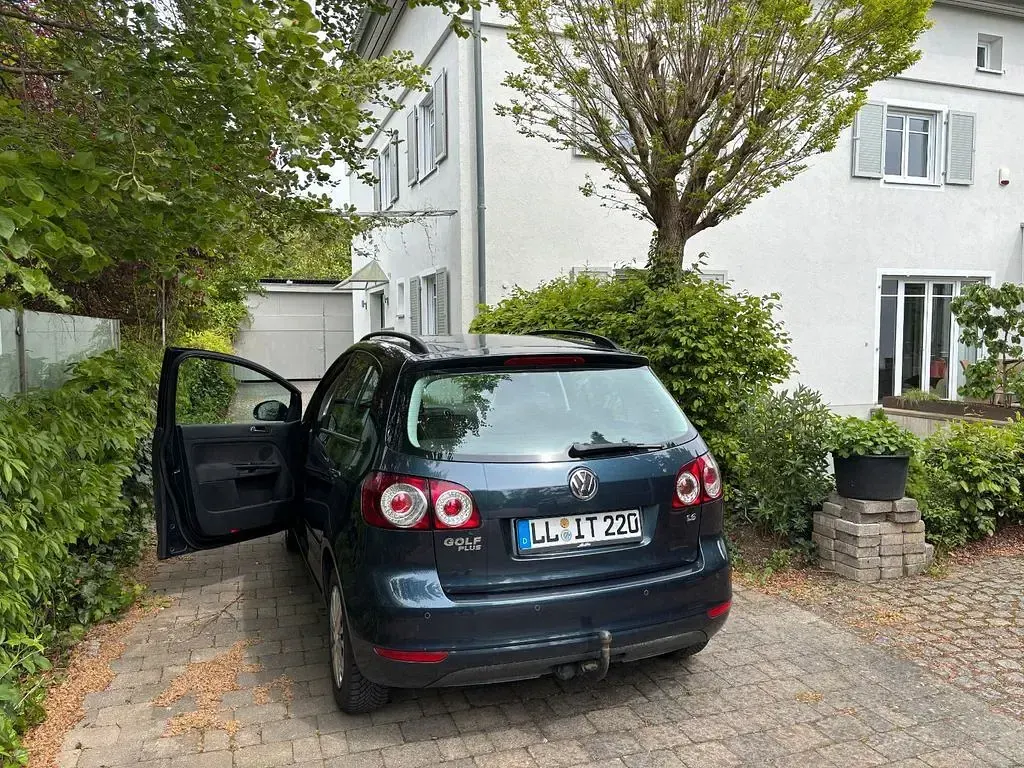 Gebraucht VW Golf Plus Cross Trendline 102 PS (75 kW) 2009 Blau Van / Kleinbus
