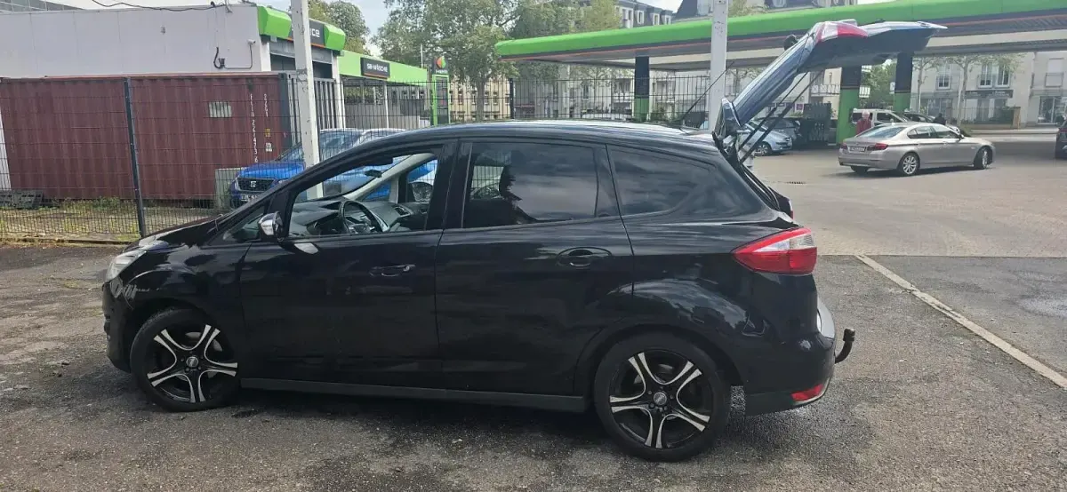 Gebraucht Ford C-MAX 115 PS (84 kW) 2013 Schwarz Van / Kleinbus