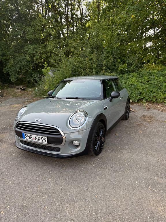 Grau Gebraucht 2018 Mini ONE Kleinwagen | 10.600 € (Fairer Preis) - Bild 1/4