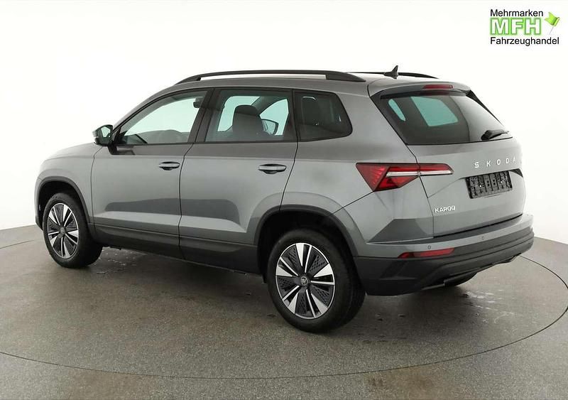 Neu Skoda Karoq Selection 150 PS (110 kW) 2025 Graphite grau metallic SUV