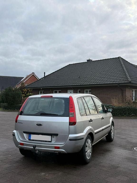 Gebraucht Ford Fusion 80 PS (58 kW) 2003 Silber Kleinwagen