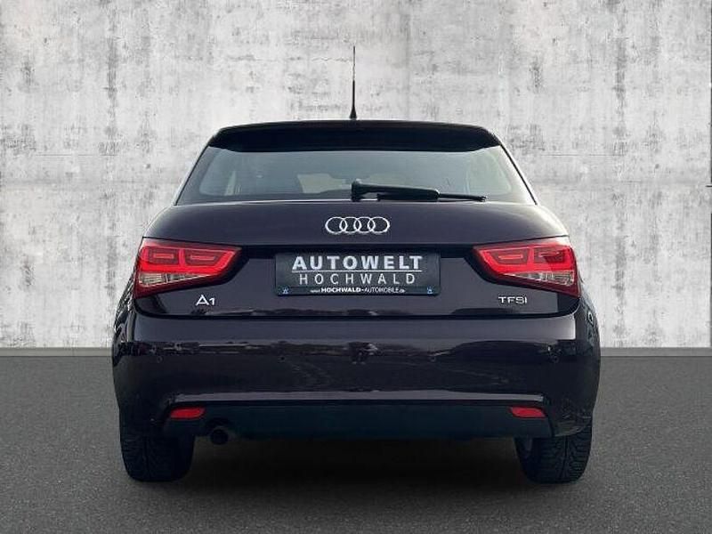 Gebraucht Audi A1 Ambition 86 PS (63 kW) 2012 Rot Kleinwagen