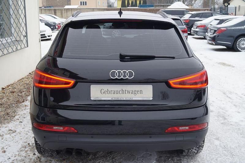 Gebraucht Audi Q3 Ambiente 140 PS (102 kW) 2014 Mythosschwarz metallic SUV