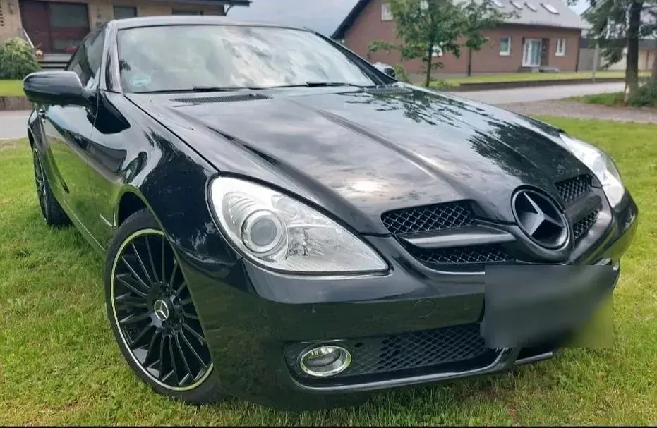 Gebraucht Mercedes SLK200 184 PS (135 kW) 2010 Schwarz Cabrio