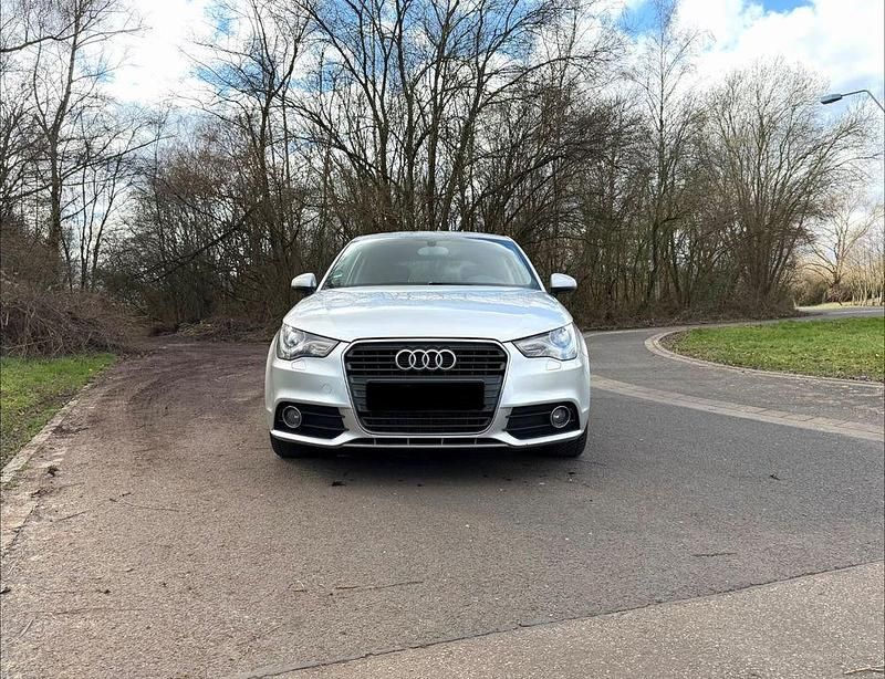 Gebraucht Audi A1 Sport 122 PS (89 kW) 2010 Silber Kleinwagen