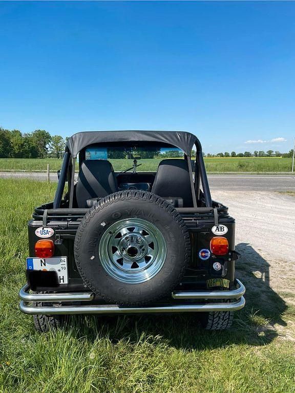 Gebraucht Jeep CJ 106 PS (77 kW) 1984 Schwarz SUV