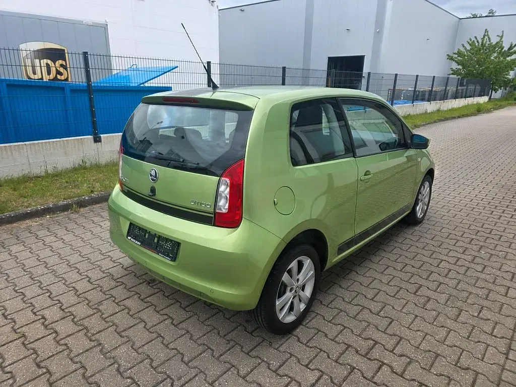 Używany Skoda Citigo Active 60 KM (44 kW) 2012 Zielony Hatchback