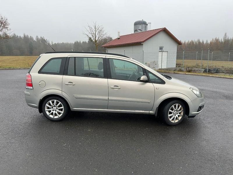 Gebraucht Opel Zafira 150 PS (110 kW) 2005 Grau Van / Kleinbus