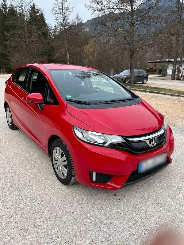 Gebraucht Honda Jazz Trend 102 PS (75 kW) 2016 Rot Kleinwagen