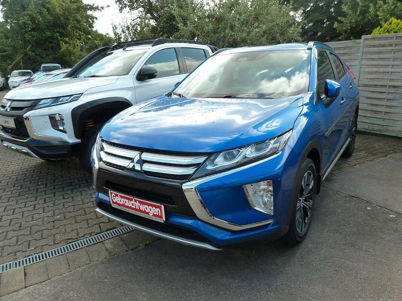 Blau Gebraucht 2020 Mitsubishi Eclipse Cross Spirit+ SUV | 18.490 € (Fairer Preis) - Bild 1/4