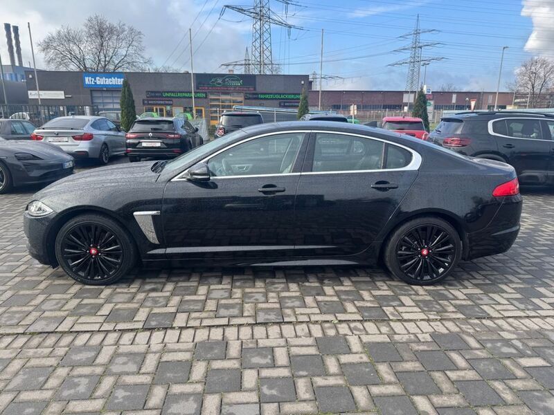Gebraucht Jaguar XF 200 PS (147 kW) 2013 Schwarz Limousine