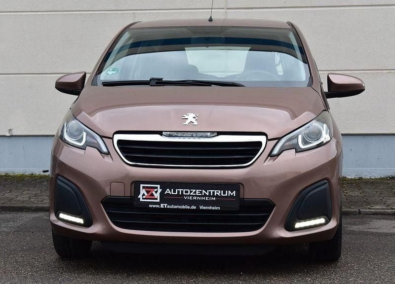 Gebraucht Peugeot 108 Active 69 PS (50 kW) 2015 Braun Kleinwagen