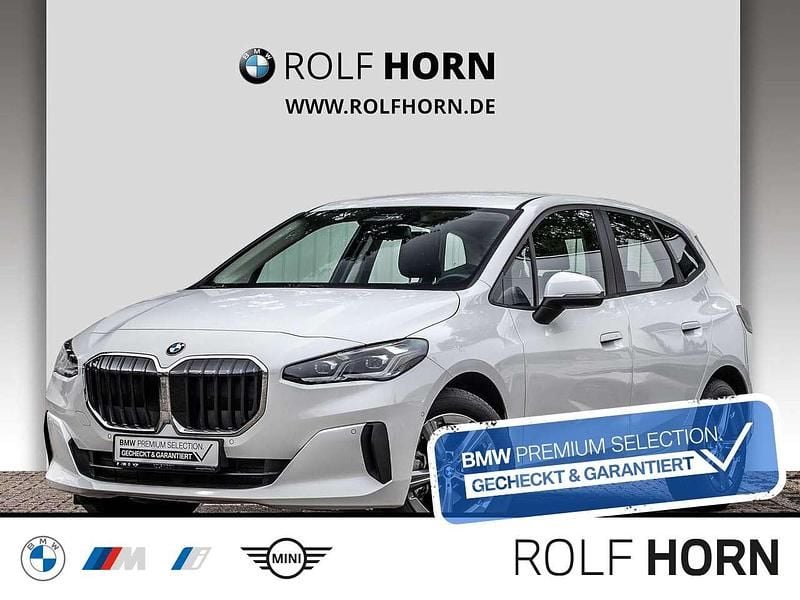 Alpinweiß Gebraucht 2024 BMW 216 Active Tourer Van / Kleinbus | 25.950 € (Guter Preis) - Bild 1/4