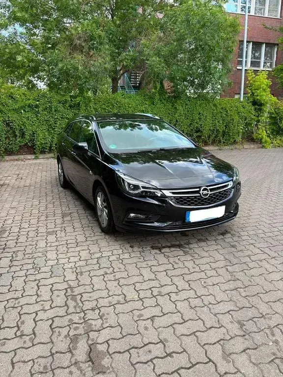 Gebraucht Opel Astra Innovation 125 PS (91 kW) 2017 Schwarz Kombi
