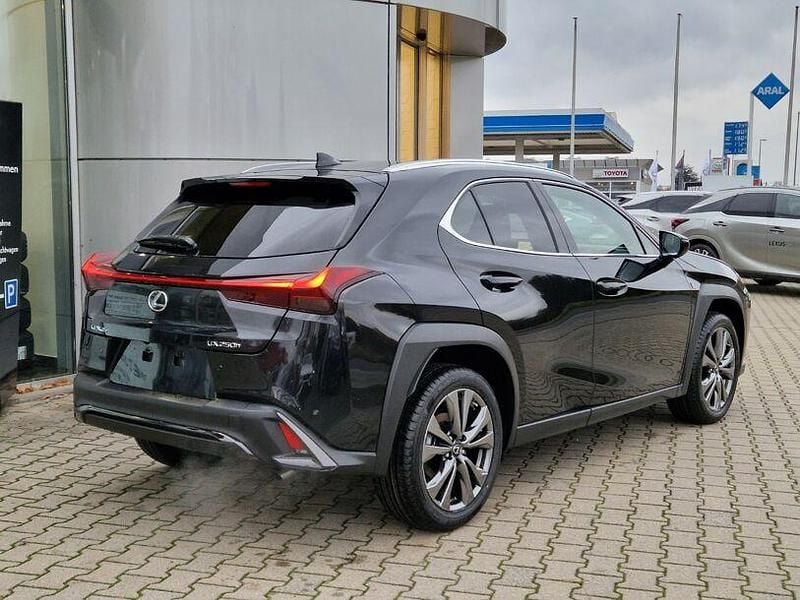 Neu Lexus UX 2025 Schwarz SUV