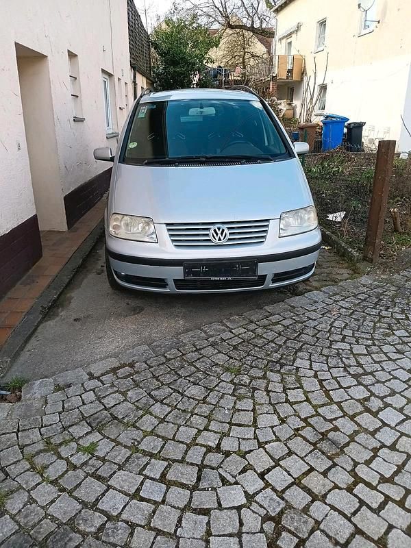 Gebraucht VW Sharan 131 PS (96 kW) 2003 Silber Van / Kleinbus