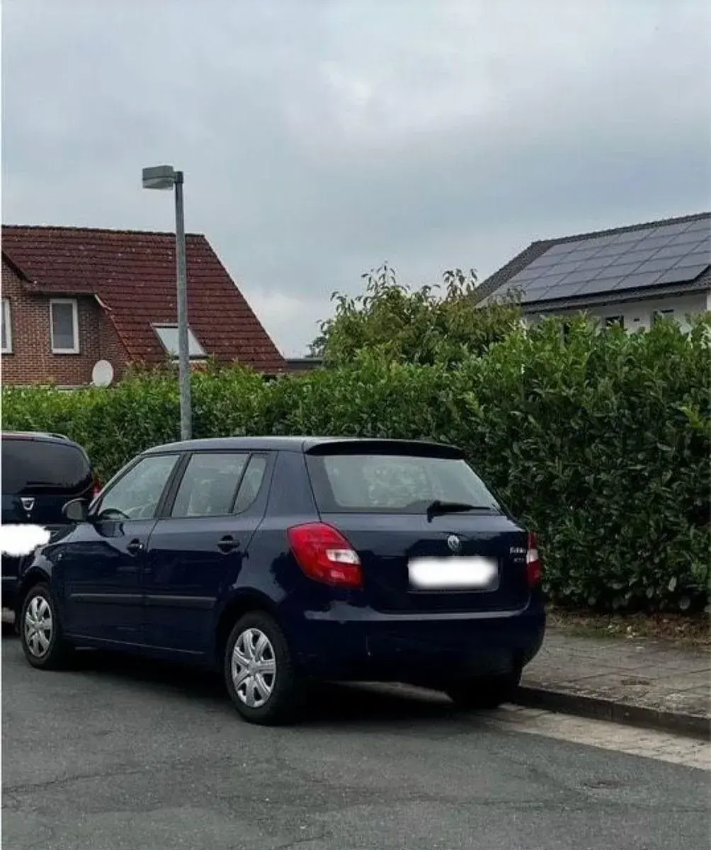 Gebraucht Skoda Fabia Active 60 PS (44 kW) 2011 Blau Limousine