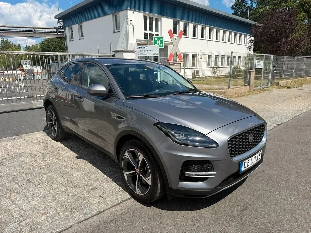 Gebraucht Jaguar E-Pace 163 PS (119 kW) 2022 Grau SUV