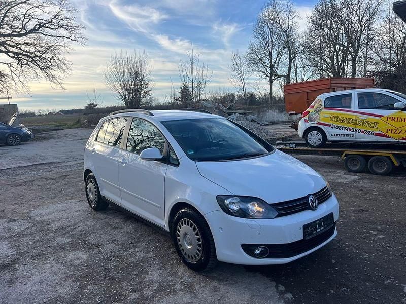 Gebraucht VW Golf VI 105 PS (77 kW) 2011 Weiß Kleinwagen