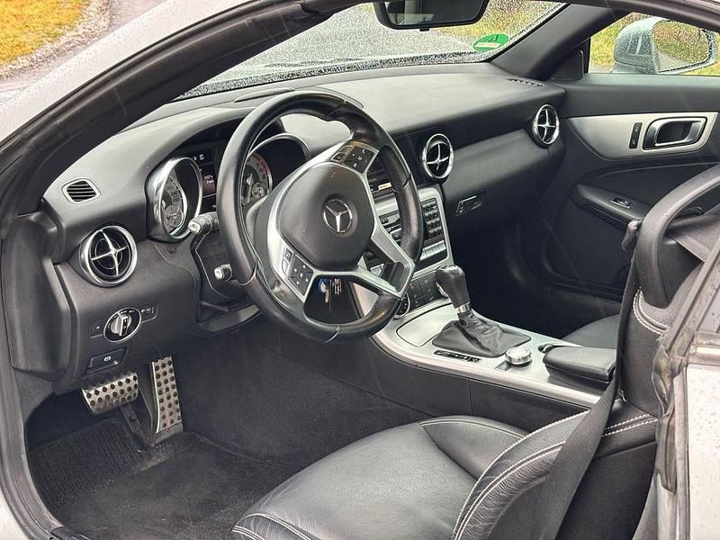 Gebraucht Mercedes SLK200 184 PS (135 kW) 2012 Silber Cabrio