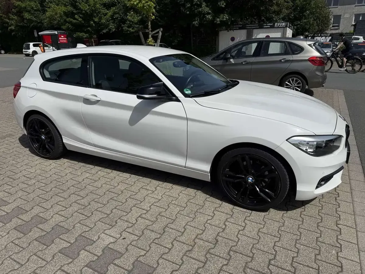 Gebraucht BMW 116 109 PS (80 kW) 2015 Weiß Kleinwagen
