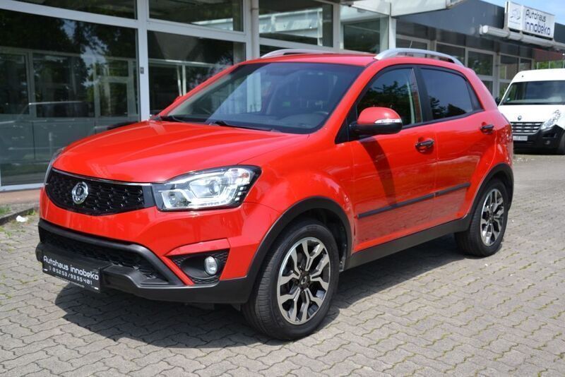 Rot Gebraucht 2016 Ssangyong Korando Sapphire SUV | 12.490 € (Etwas zu teuer) - Bild 1/4