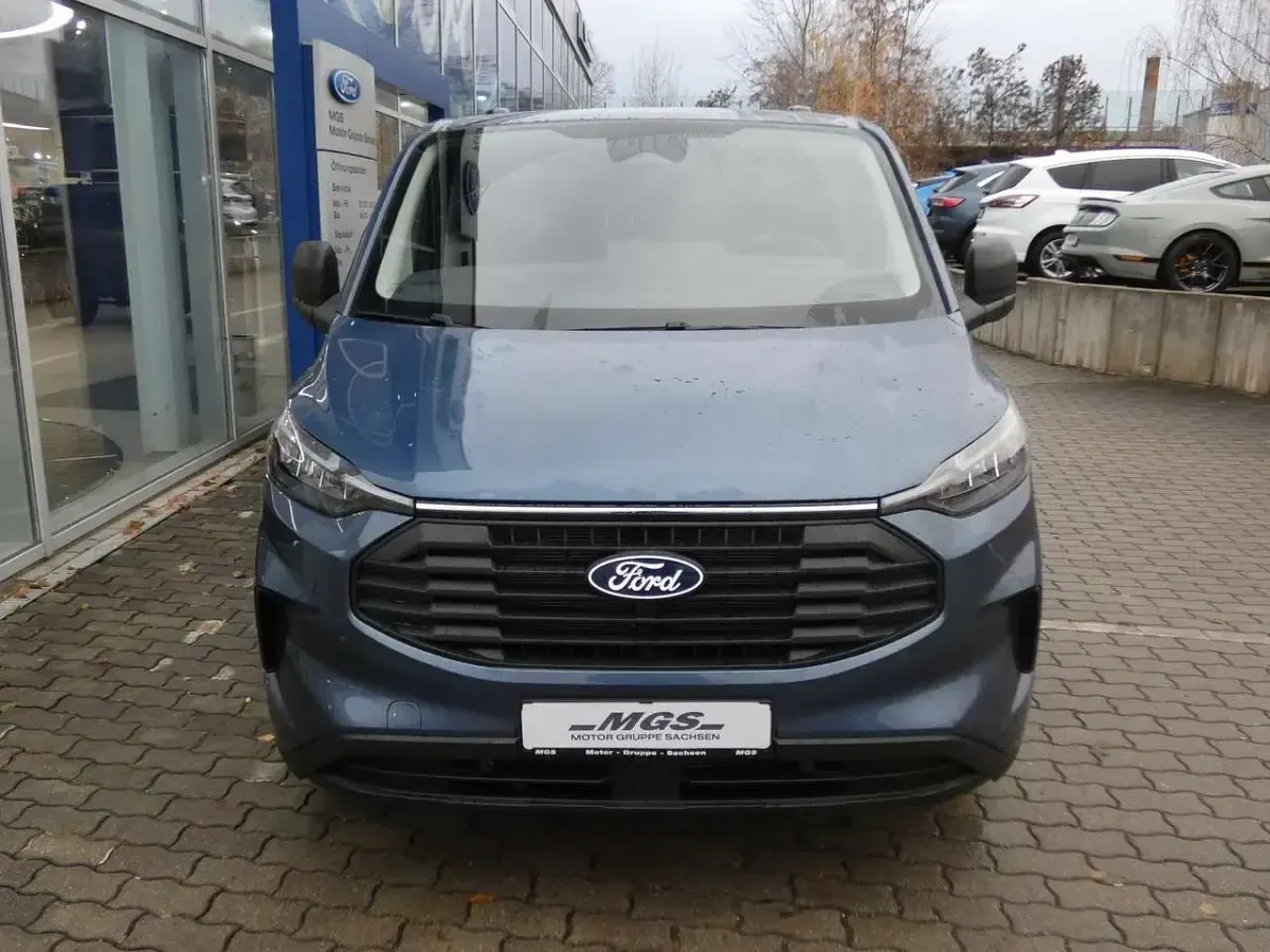 Gebraucht Ford Transit Custom Trend 136 PS (100 kW) 2024 Blue metallic Kleinwagen