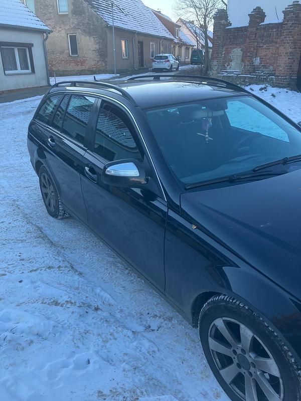 Gebraucht Mercedes C220 170 PS (125 kW) 2008 Schwarz Kombi