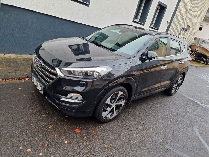 Schwarz Gebraucht 2016 Hyundai Tucson SUV | 14.000 € - Bild 1/4