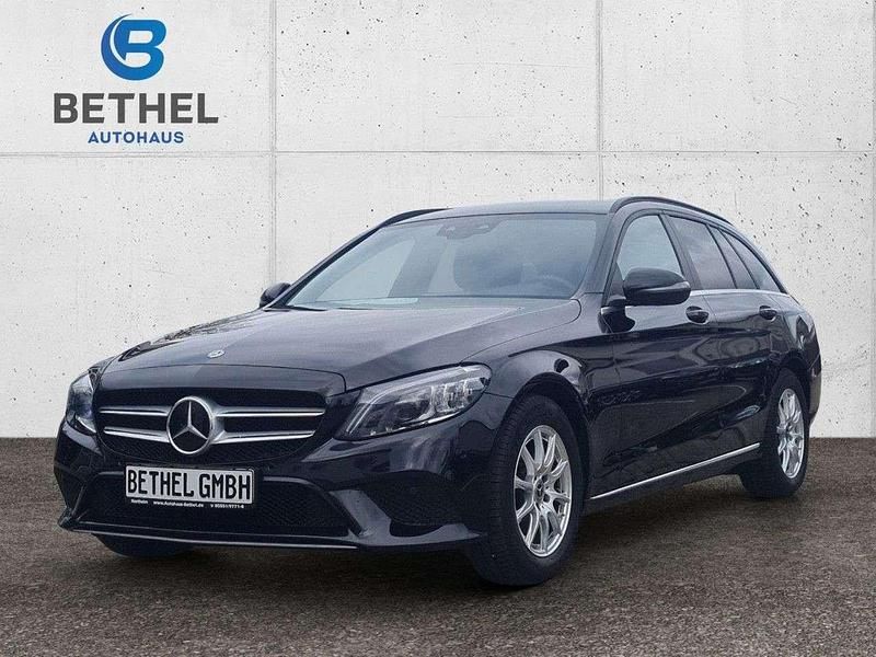 Gebraucht Mercedes C220 194 PS (142 kW) 2021 Schwarz Kombi