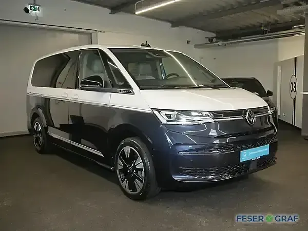Neu VW Multivan 150 PS (110 kW) 2026 Candyweiß / starlight blue metallic Van / Kleinbus
