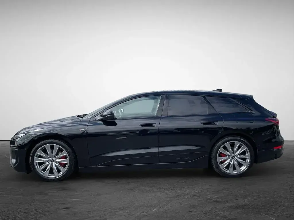 Gebraucht Audi A6 e-tron S-Line 210 kW (286 PS) 2025 Mythosschwarz metallic Kombi