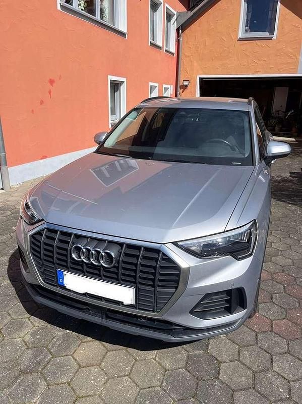 Gebraucht Audi Q3 150 PS (110 kW) 2023 Silber SUV