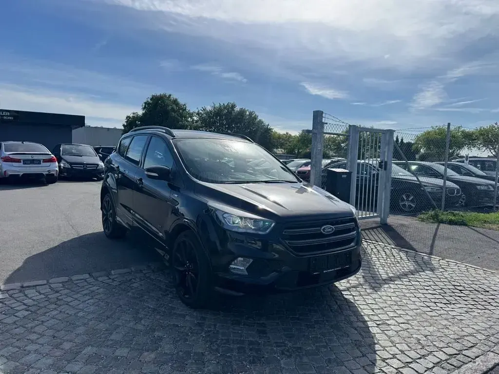Gebraucht Ford Kuga ST-Line 179 PS (131 kW) 2017 Schwarz SUV