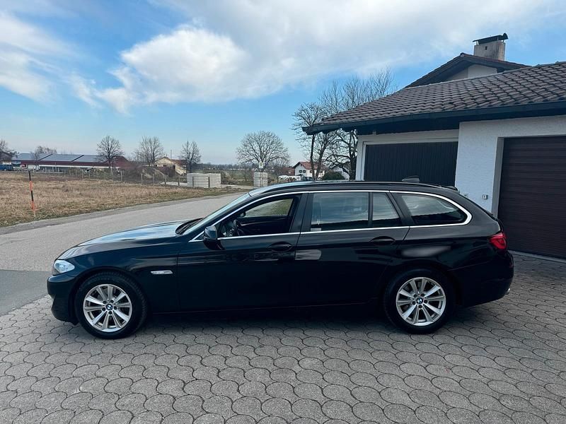 Gebraucht BMW 525 204 PS (150 kW) 2010 Schwarz Kombi