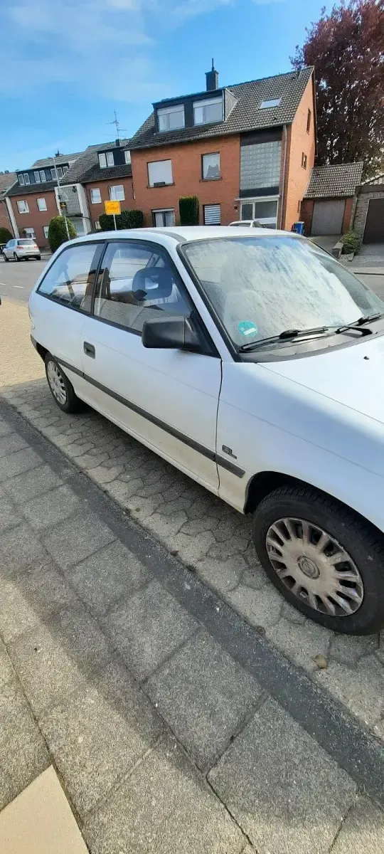 Używany Opel Astra 1993 Biały Hatchback