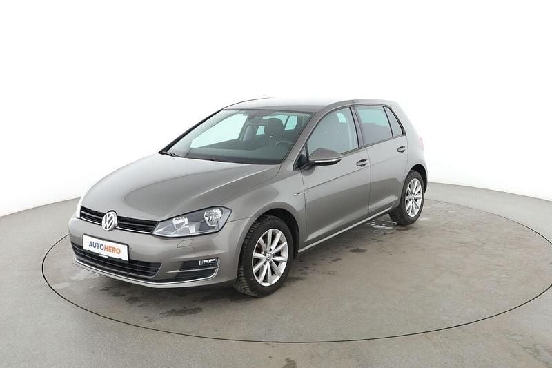 Grau Gebraucht 2016 VW Golf LOUNGE Limousine | 12.850 € (Fairer Preis) - Bild 1/3