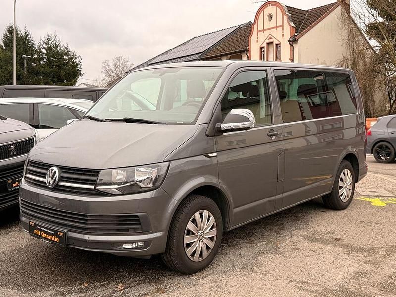 Grau Gebraucht 2016 VW Multivan Trendline Van | 21.900 € (Superpreis) - Bild 1/4