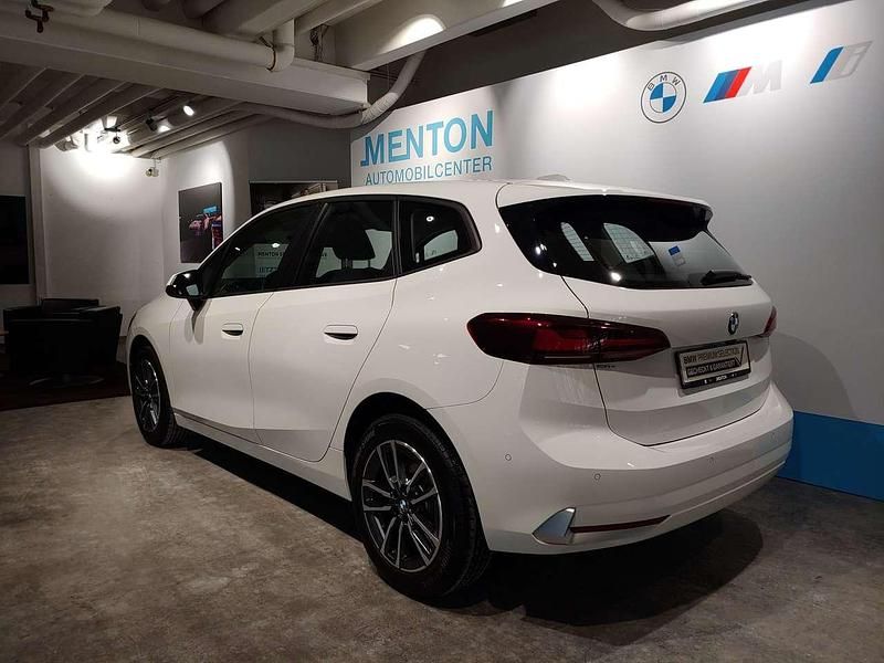 Gebraucht BMW 218 Performance 136 PS (100 kW) 2022 Weiß Van / Kleinbus