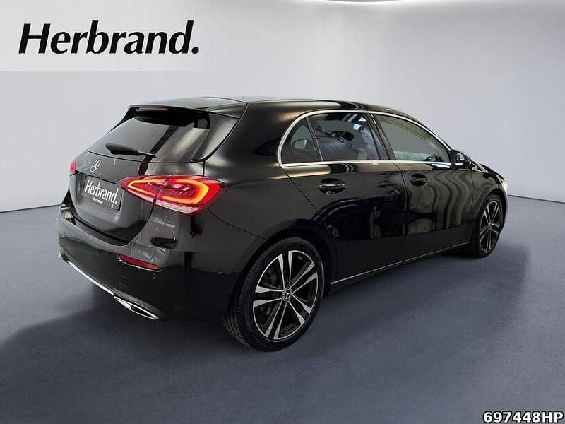 Gebraucht Mercedes A220 Progressive 190 PS (139 kW) 2019 Unilack nachtschwarz Limousine