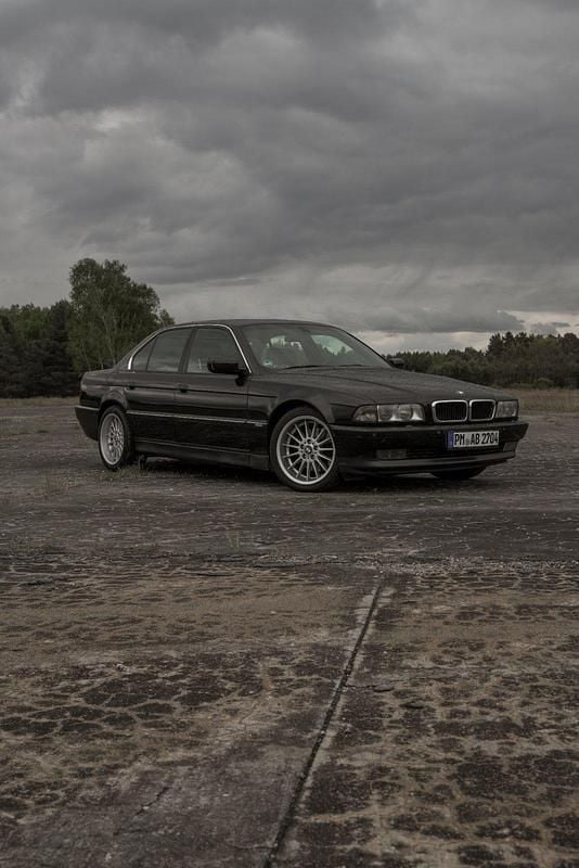 Gebraucht BMW 740 Basis 286 PS (210 kW) 1998 Schwarz Limousine