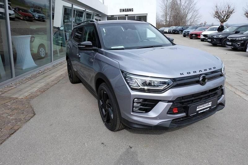 Neu KGM Korando 163 PS (119 kW) 2026 Schwarz SUV