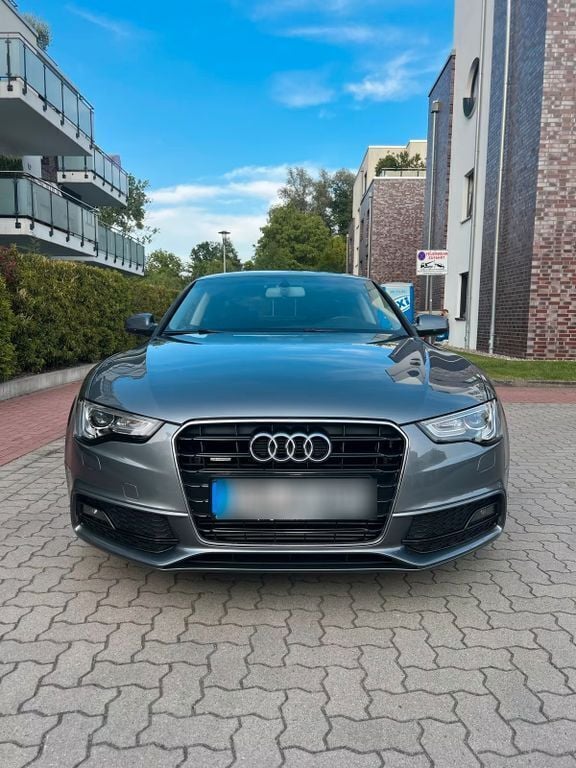 Grau Gebraucht 2016 Audi A5 S-Line Coupé | 19.450 € (Superpreis) - Bild 1/4
