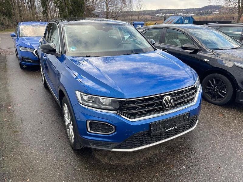 Gebraucht VW T-Roc Style 150 PS (110 kW) 2021 Ravennablau metallic SUV
