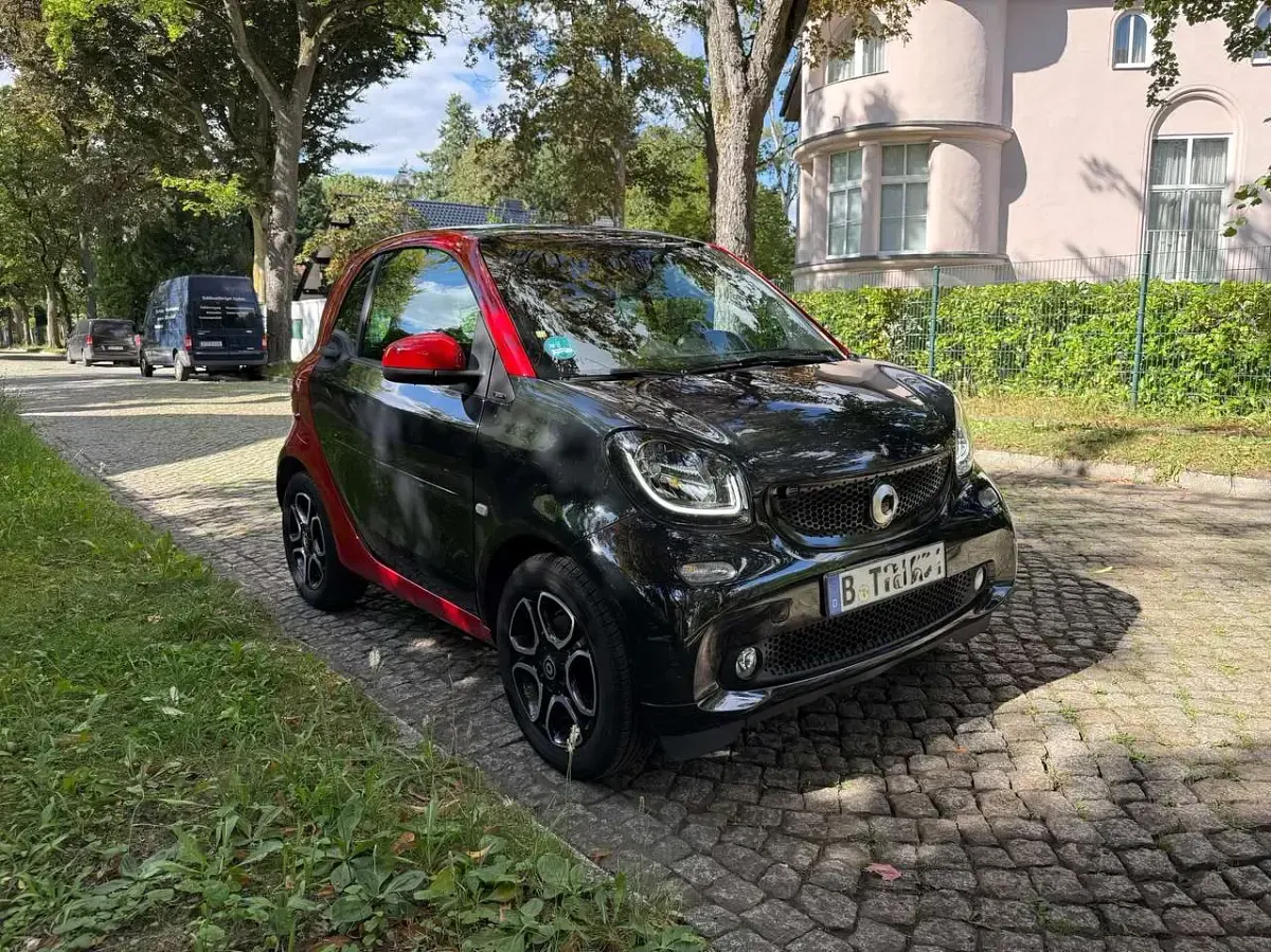 Gebraucht Smart ForTwo Coupé 90 PS (66 kW) 2019 Schwarz Coupé
