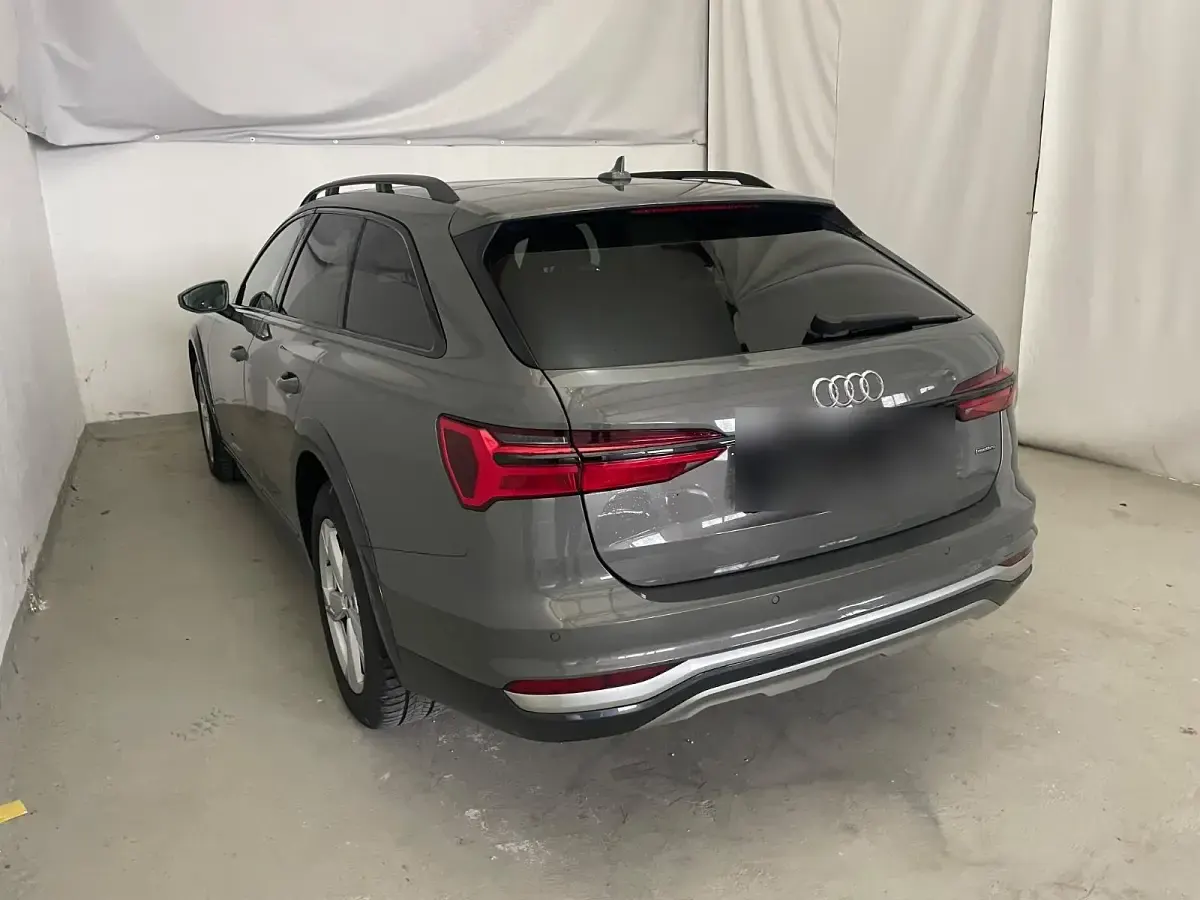 Gebraucht Audi A6 Allroad Ambiente 204 PS (150 kW) 2022 Grau Kombi