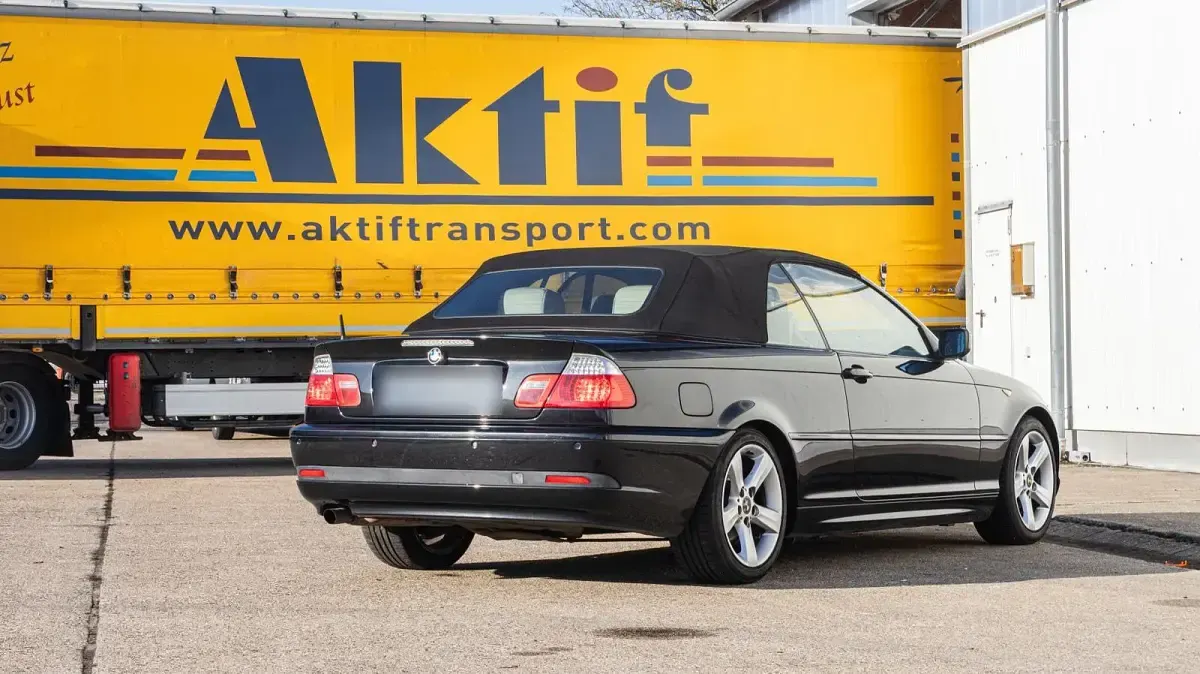 Gebraucht BMW 318 150 PS (110 kW) 2004 Schwarz Cabrio