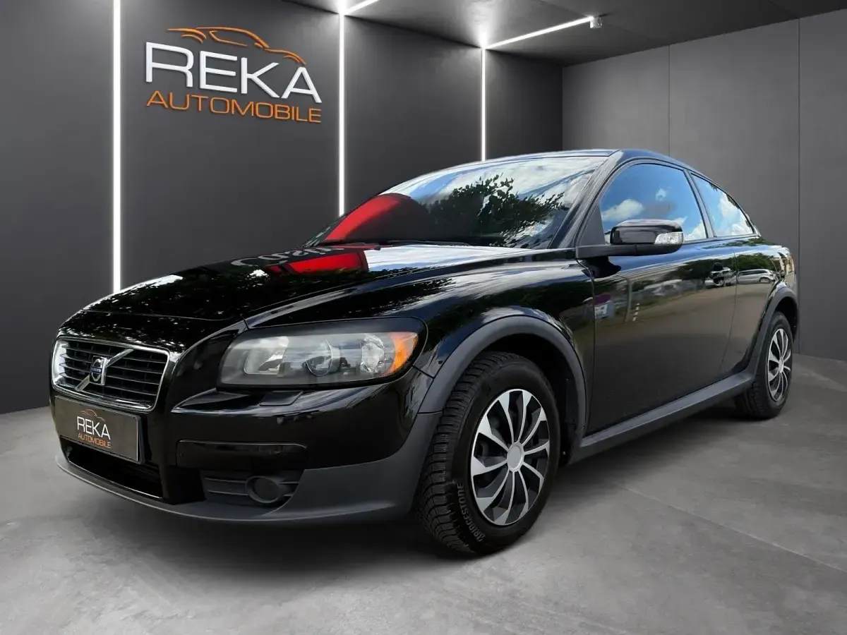 Używany Volvo C30 Summum 109 KM (80 kW) 2007 Czarny Hatchback