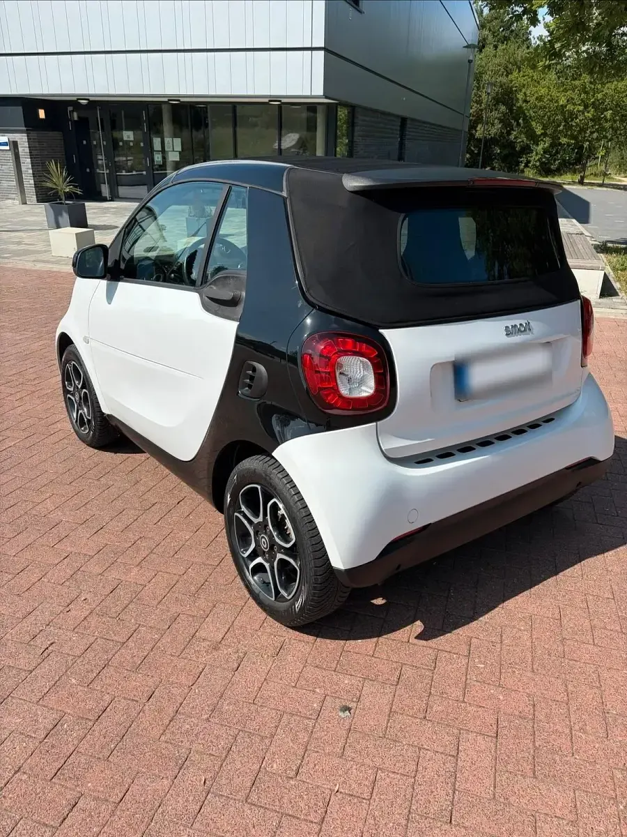 Gebraucht Smart ForTwo Cabrio Prime 70 PS (51 kW) 2018 Weiß Cabrio